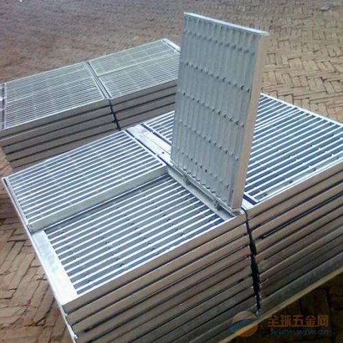 坚固耐用的工业选择 – 加工定制镀锌复合钢格板沟盖与防滑刚格栅板